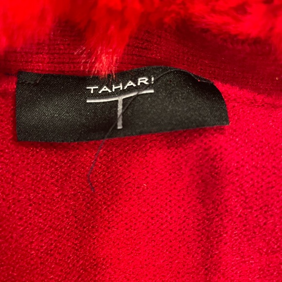 NWT Tahari Button-Down Red Cardigan w/ Faux Fur Trim – Cozy Chic - Picture 5 of 10